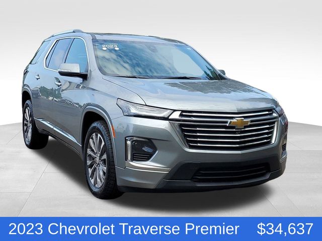 2023 Chevrolet Traverse Premier photo 2