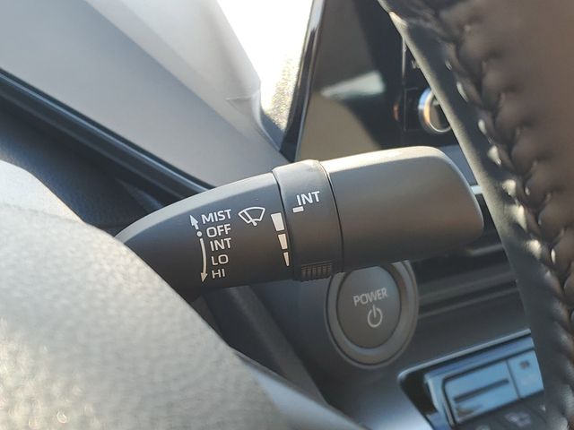 2026 Toyota Prius LE - Photo 17