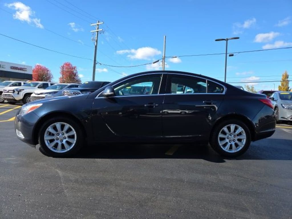 Used 2013 Buick Regal Base Sedan