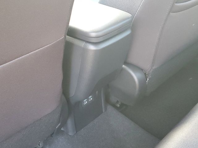 2026 Toyota Prius LE - Photo 27