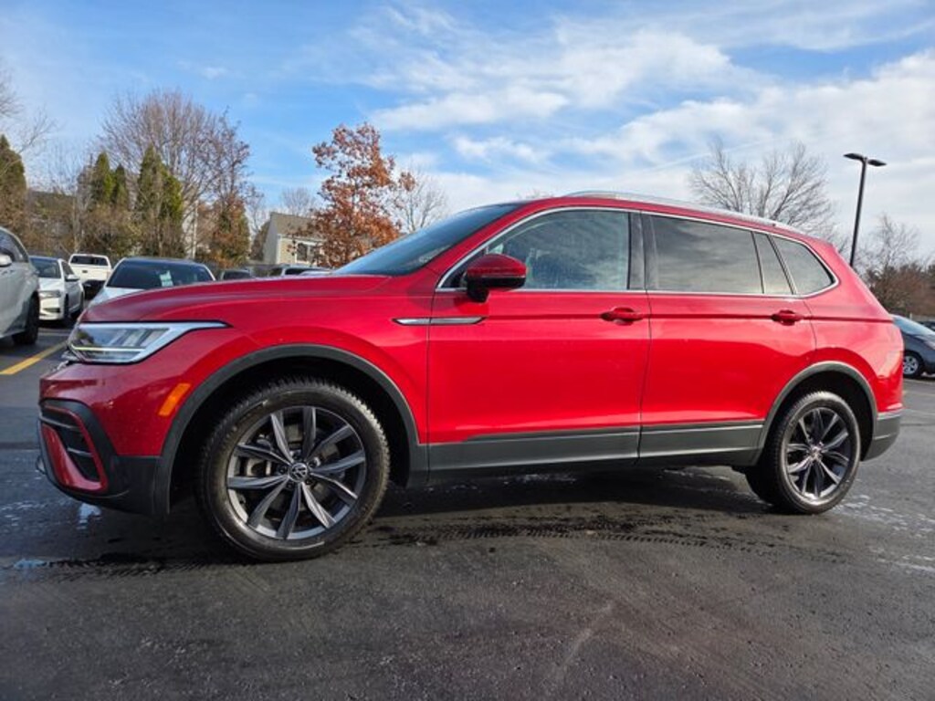 Used 2022 Volkswagen Tiguan 2.0T SE SUV