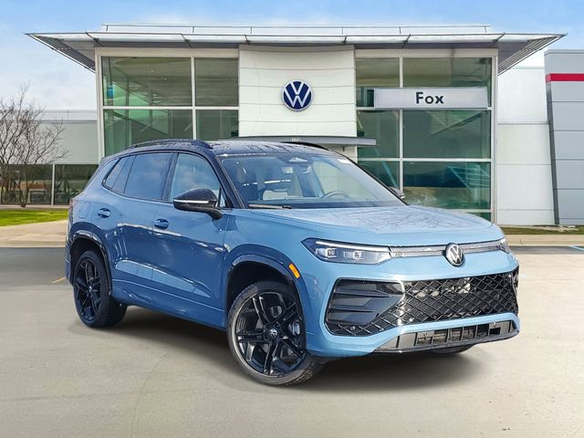 2026 Volkswagen Tiguan SE R-LINE BLACK's photo