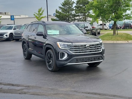 2026 Volkswagen Atlas SE w/Technology SUV