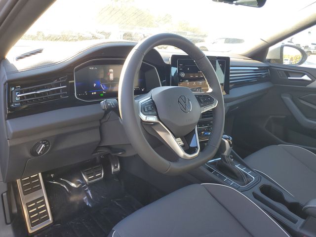2026 Volkswagen Jetta Sport - Photo 11