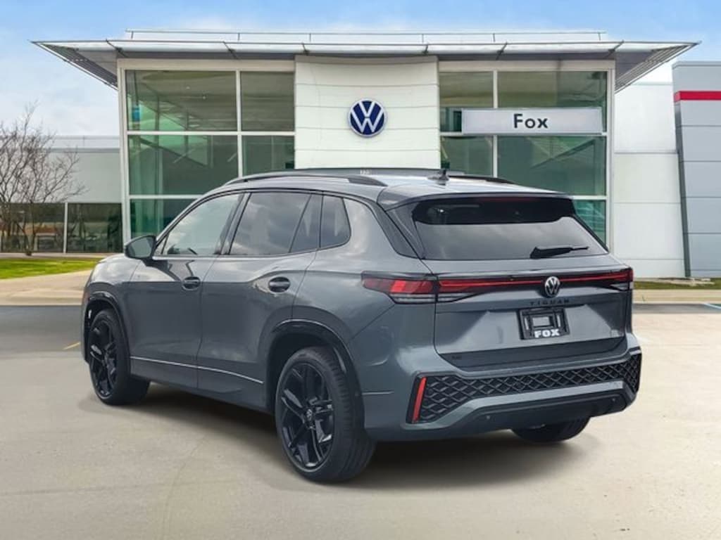 New 2026 Volkswagen Tiguan 2.0T SE R-Line Black SUV