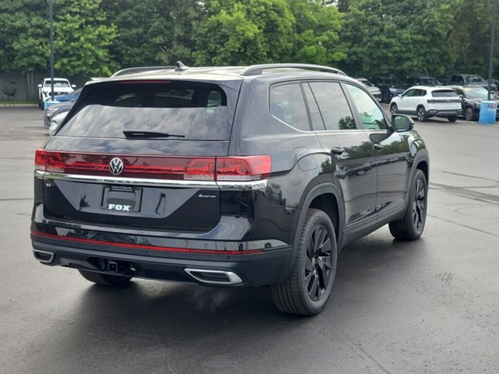 New 2026 Volkswagen Atlas SE w/Technology SUV