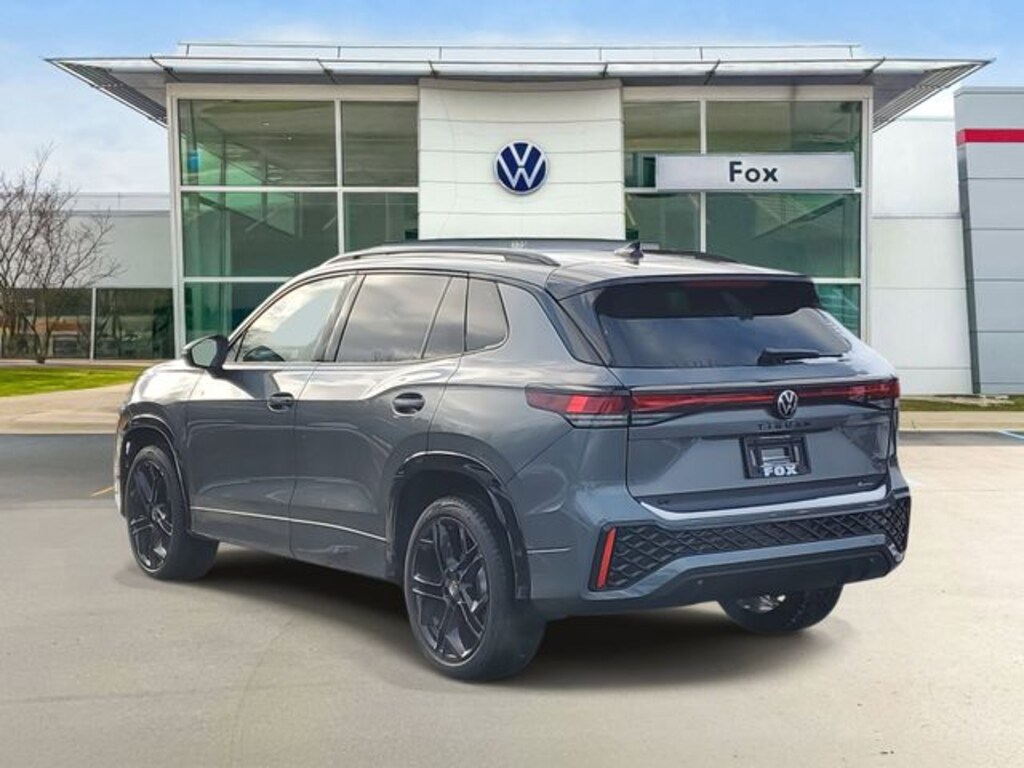 New 2026 Volkswagen Tiguan 2.0T SE R-Line Black SUV