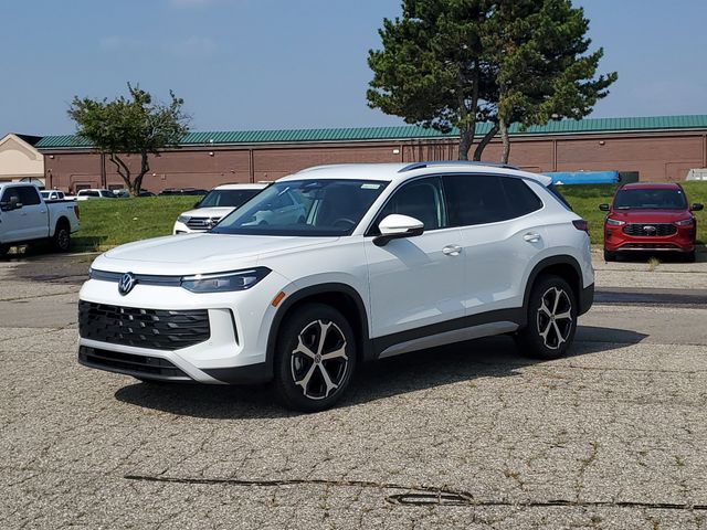 2025 Volkswagen Tiguan SE photo 2