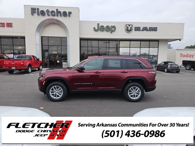 2025 Jeep Grand Cherokee Laredo's photo