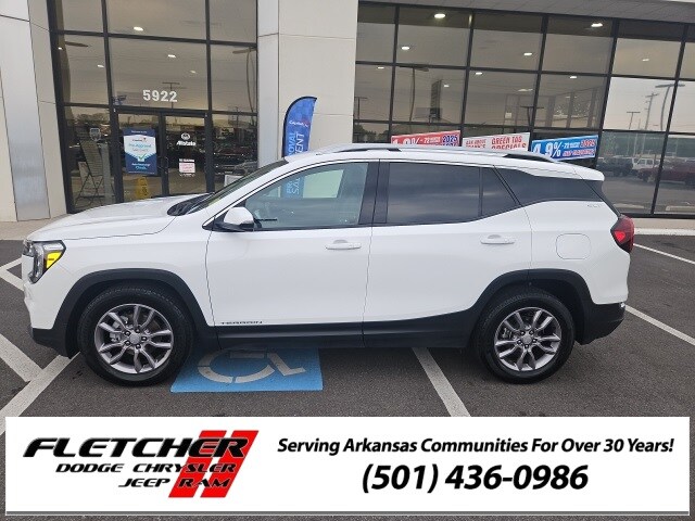 2024 Gmc Terrain SLT photo 2