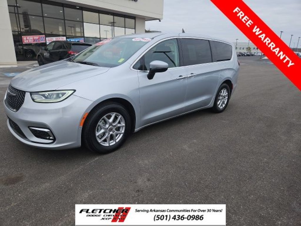 Used 2023 Chrysler Pacifica Touring L Minivan/Van