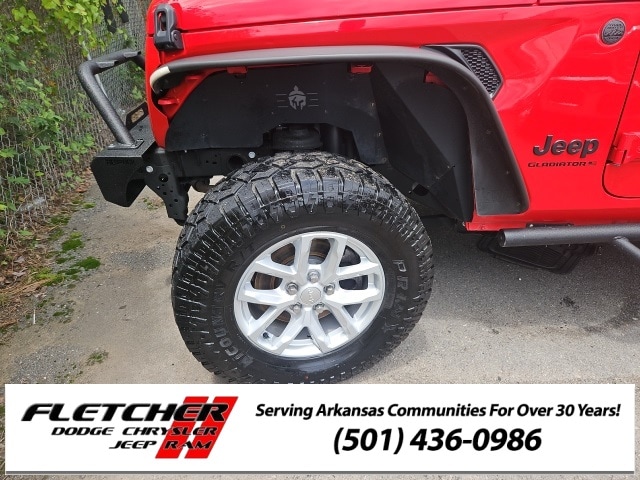 Used 2023 Jeep Gladiator Sport S with VIN 1C6JJTAG3PL593352 for sale in Little Rock