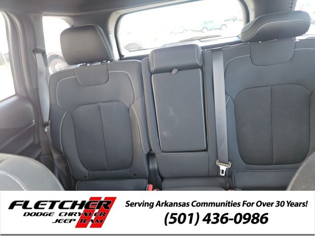 2025 Jeep Grand Cherokee Laredo - Photo 15