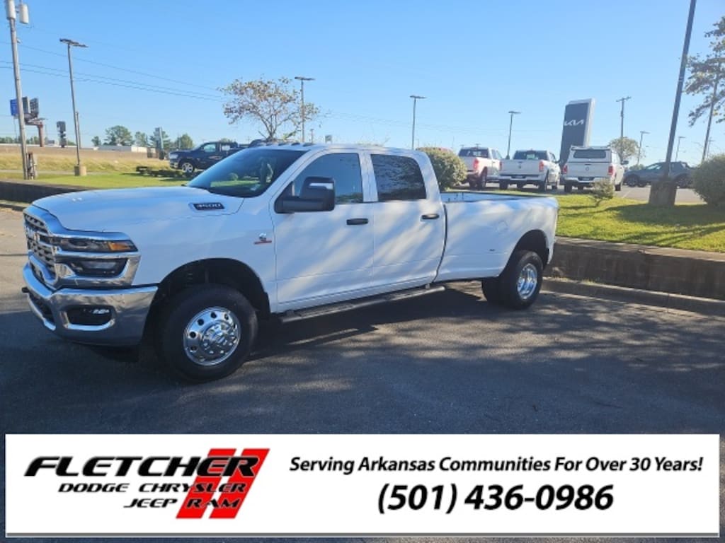 New 2026 Ram 3500 TRADESMAN CREW CAB 4X4 8' BOX Pickup