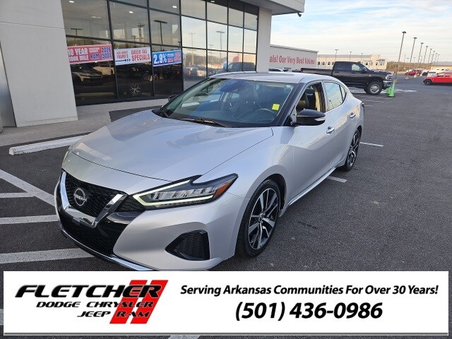 2023 Nissan Maxima SV photo 3