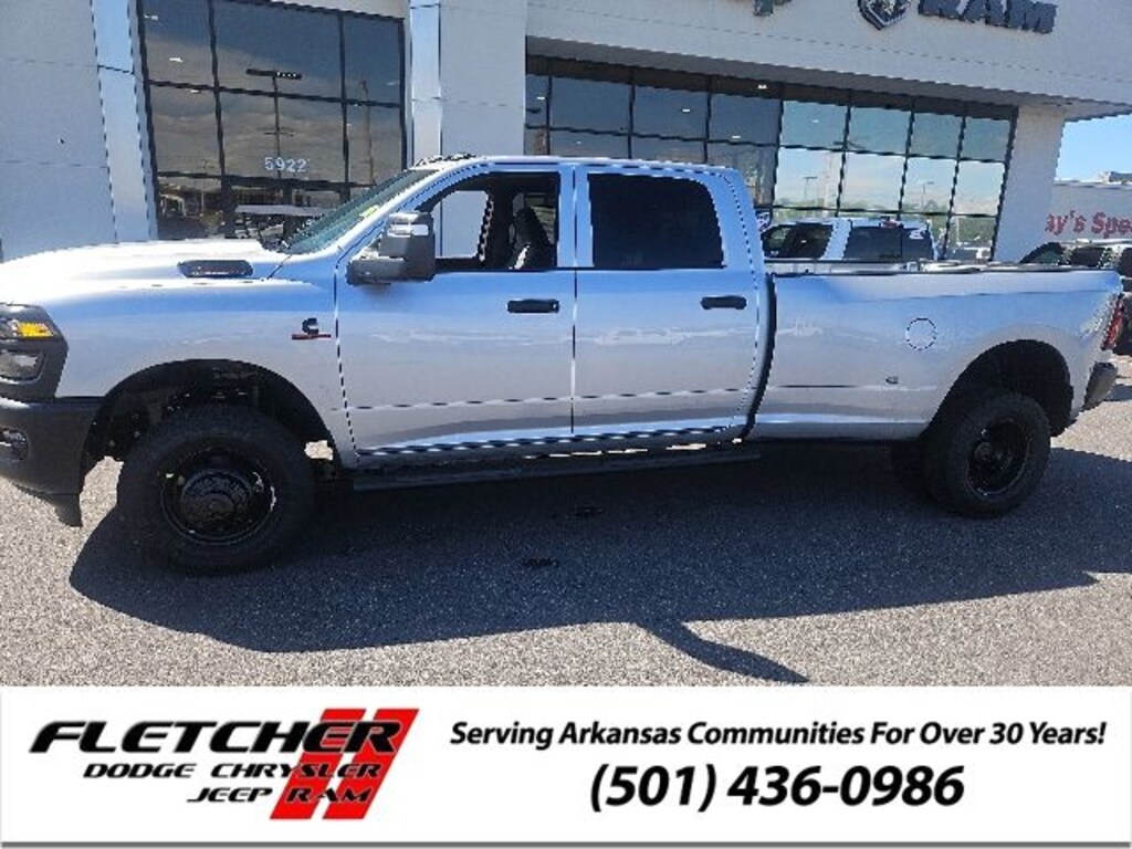 New 2026 Ram 3500 TRADESMAN CREW CAB 4X4 8' BOX Pickup