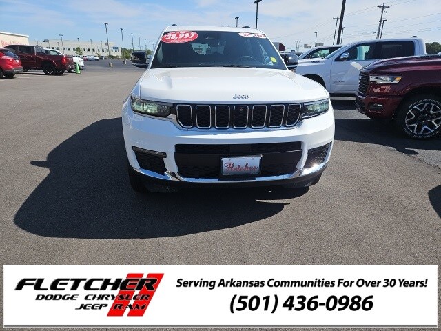 2024 Jeep Grand Cherokee Limited photo 3