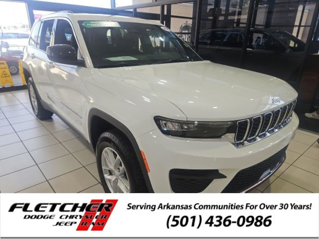 New 2025 Jeep Grand Cherokee LAREDO 4X2 Sport Utility
