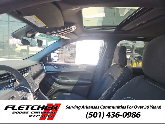 2025 Jeep Grand Cherokee Laredo - Photo 6