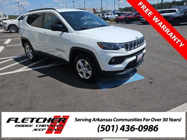 2024 Jeep Compass Latitude photo 2