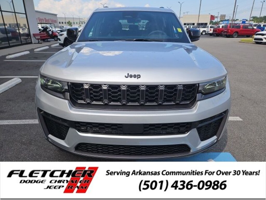 New 2026 Jeep Grand Cherokee LAREDO ALTITUDE 4X4 Sport Utility