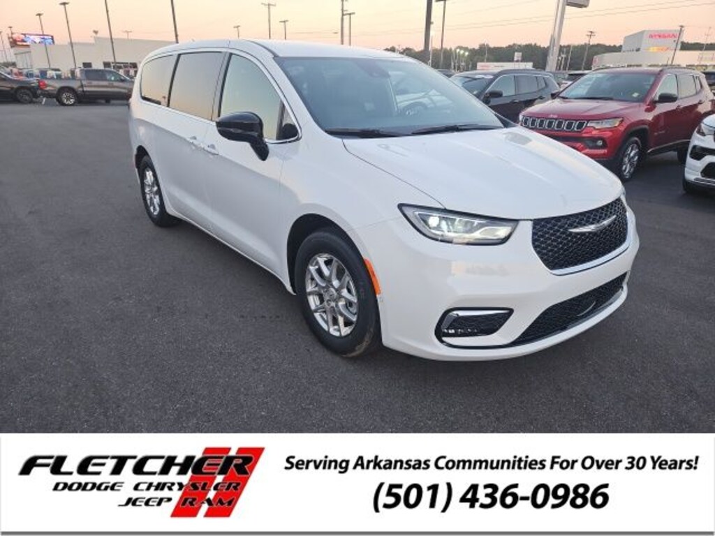New 2026 Chrysler Pacifica SELECT Passenger Van