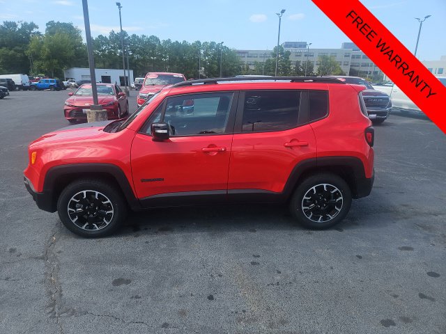 Used 2023 Jeep Renegade Latitude SUV