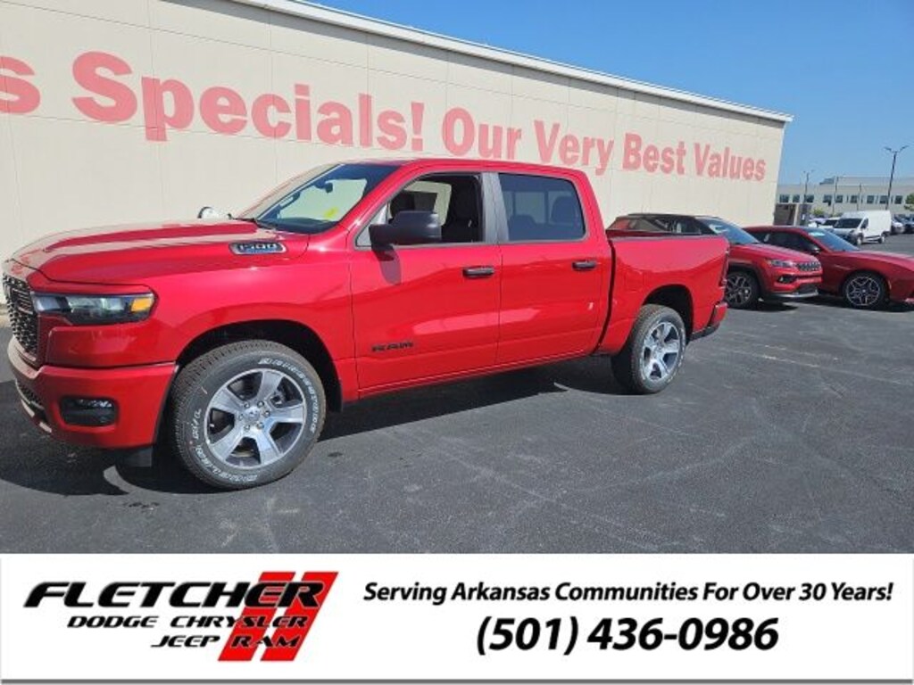 New 2026 Ram 1500 EXPRESS CREW CAB 4X2 5'7 BOX Pickup
