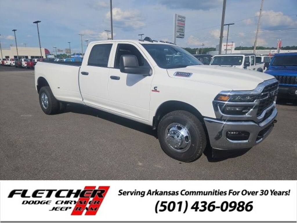 New 2026 Ram 3500 TRADESMAN CREW CAB 4X2 8' BOX Pickup