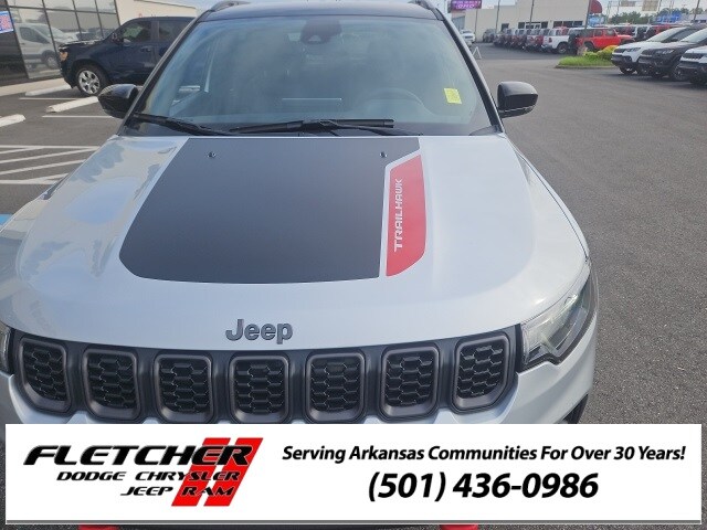2026 Jeep Compass Trailhawk Sport photo 2