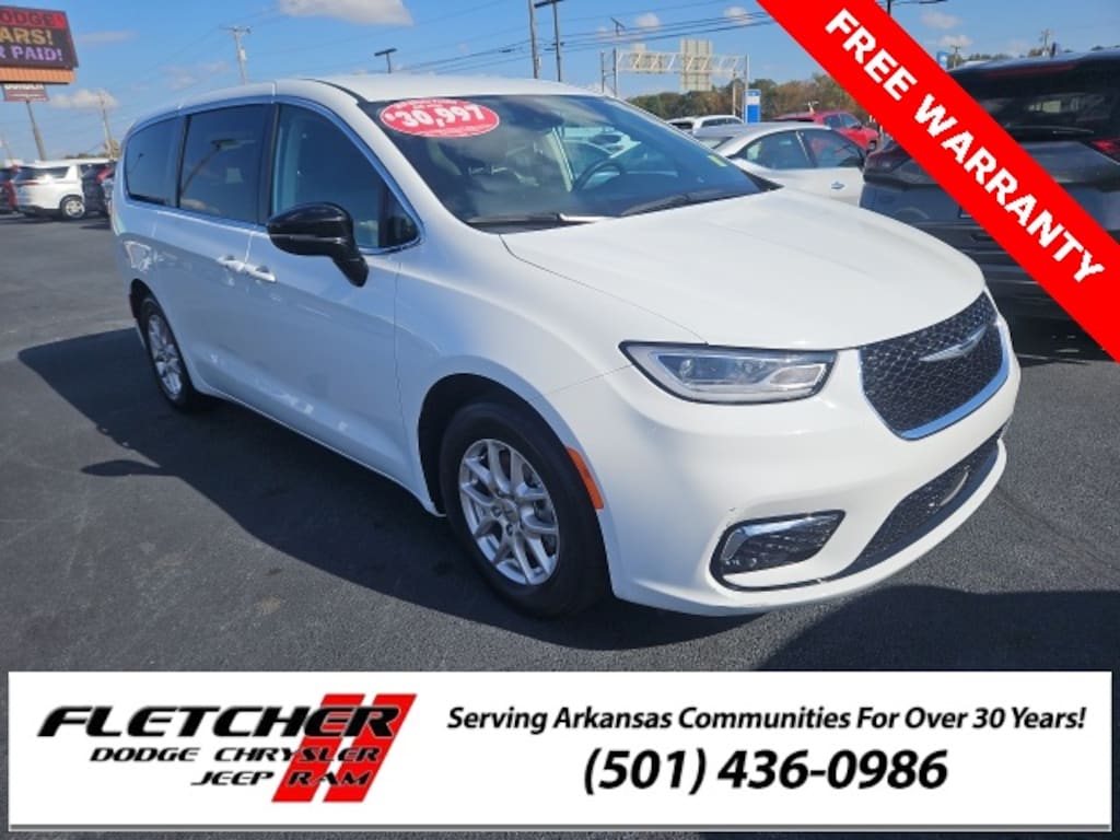 Used 2024 Chrysler Pacifica Touring L Minivan/Van