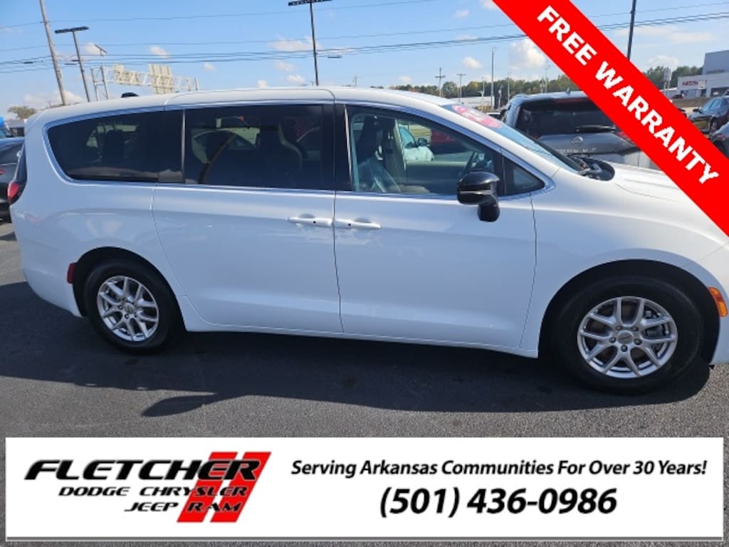 Used 2024 Chrysler Pacifica Touring L Minivan/Van