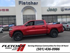 2026 Ram 1500 EXPRESS CREW CAB 4X4 5'7 BOX Pickup