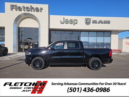 2026 Ram 1500 LIMITED CREW CAB 4X4 5'7 BOX Pickup 1C6SRFHP7TN287483