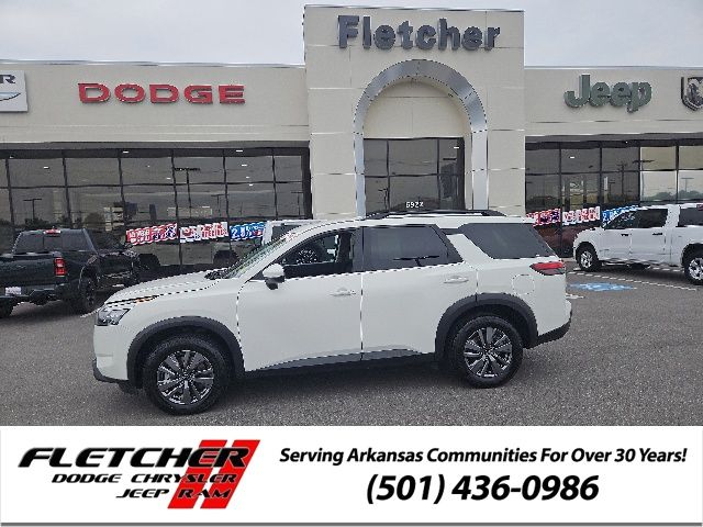 2025 Nissan Pathfinder SV 2WD's photo