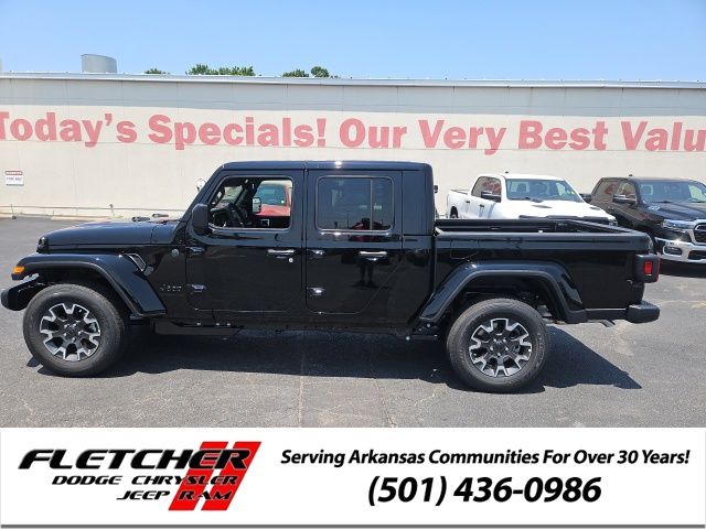 2026 Jeep Gladiator Sahara Auto's photo