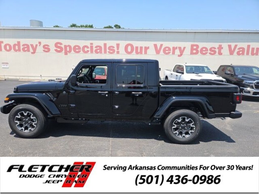 New 2026 Jeep Gladiator SAHARA 4X4 Pickup