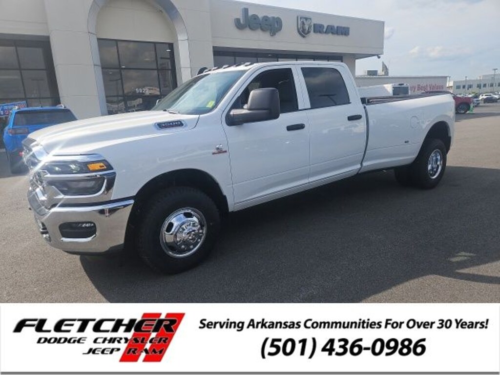 New 2026 Ram 3500 TRADESMAN CREW CAB 4X2 8' BOX Pickup