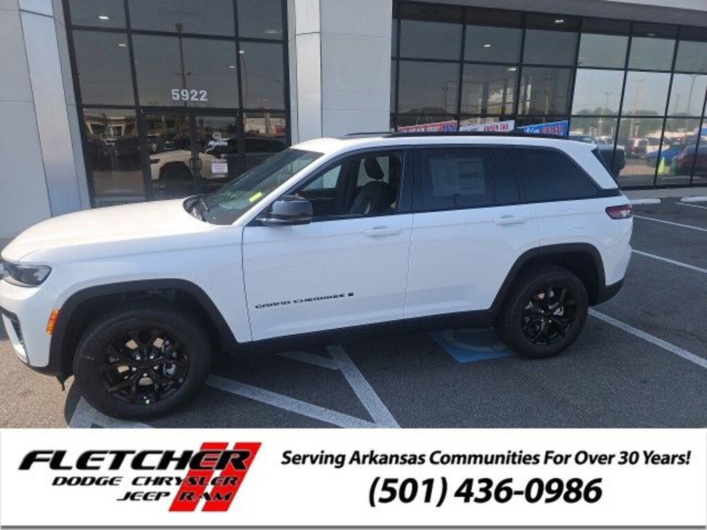New 2026 Jeep Grand Cherokee LAREDO ALTITUDE 4X4 Sport Utility