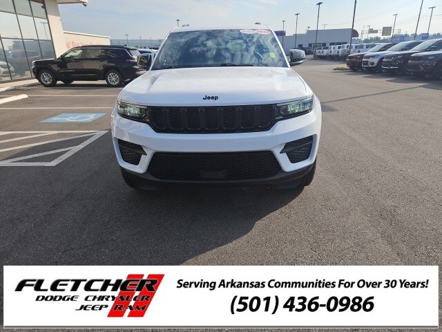 2024 Jeep Grand Cherokee Altitude X photo 3