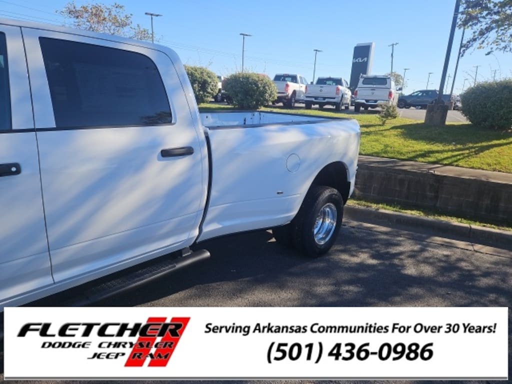 New 2026 Ram 3500 TRADESMAN CREW CAB 4X4 8' BOX Pickup