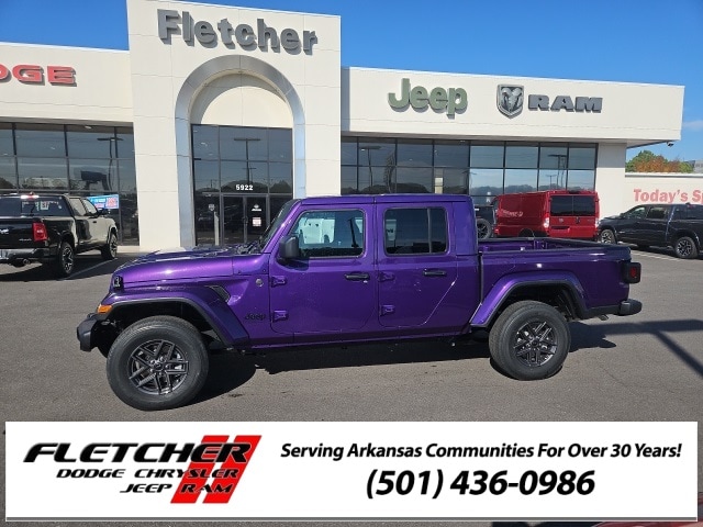 2026 Jeep Gladiator Sport S's photo