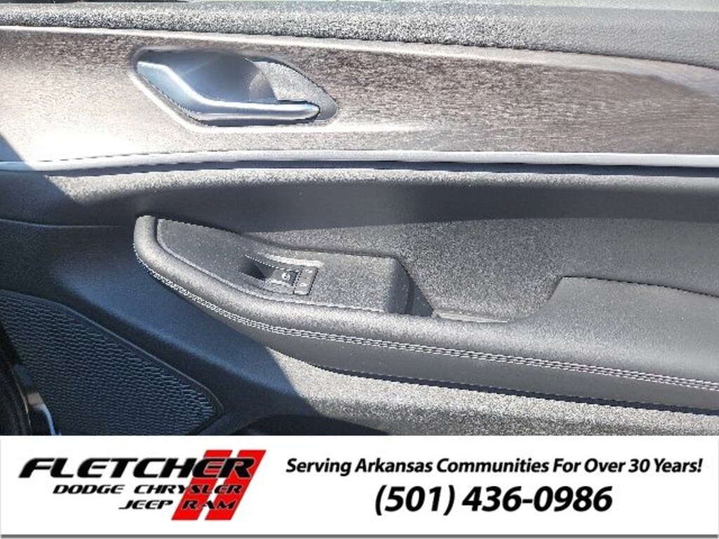 New 2026 Jeep Grand Cherokee LAREDO ALTITUDE 4X2 Sport Utility