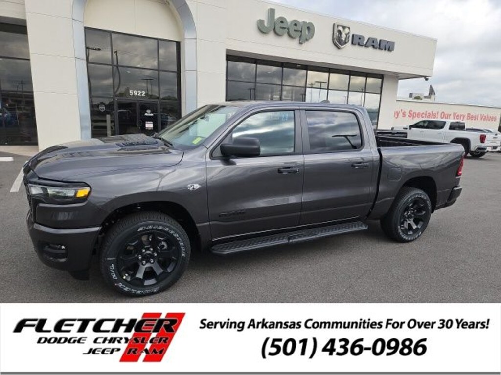 New 2026 Ram 1500 EXPRESS CREW CAB 4X4 5'7 BOX Pickup
