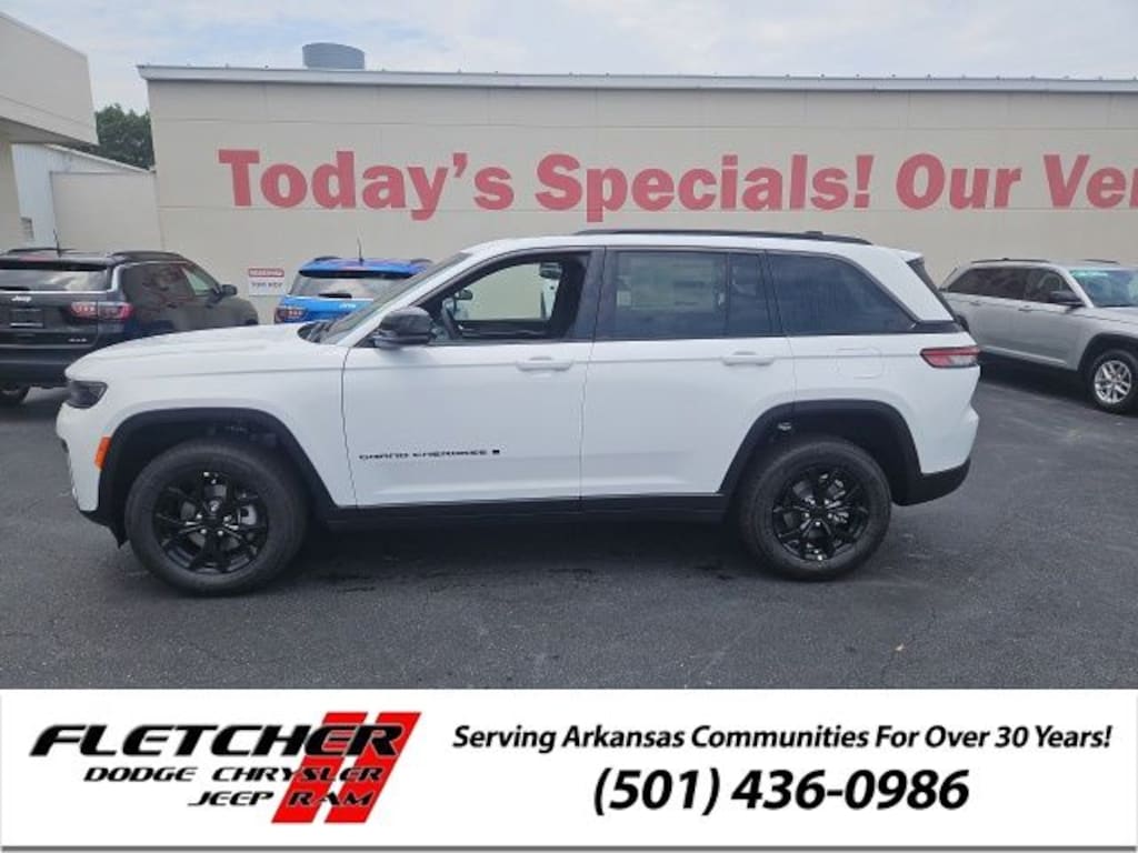 New 2026 Jeep Grand Cherokee LAREDO ALTITUDE 4X4 Sport Utility