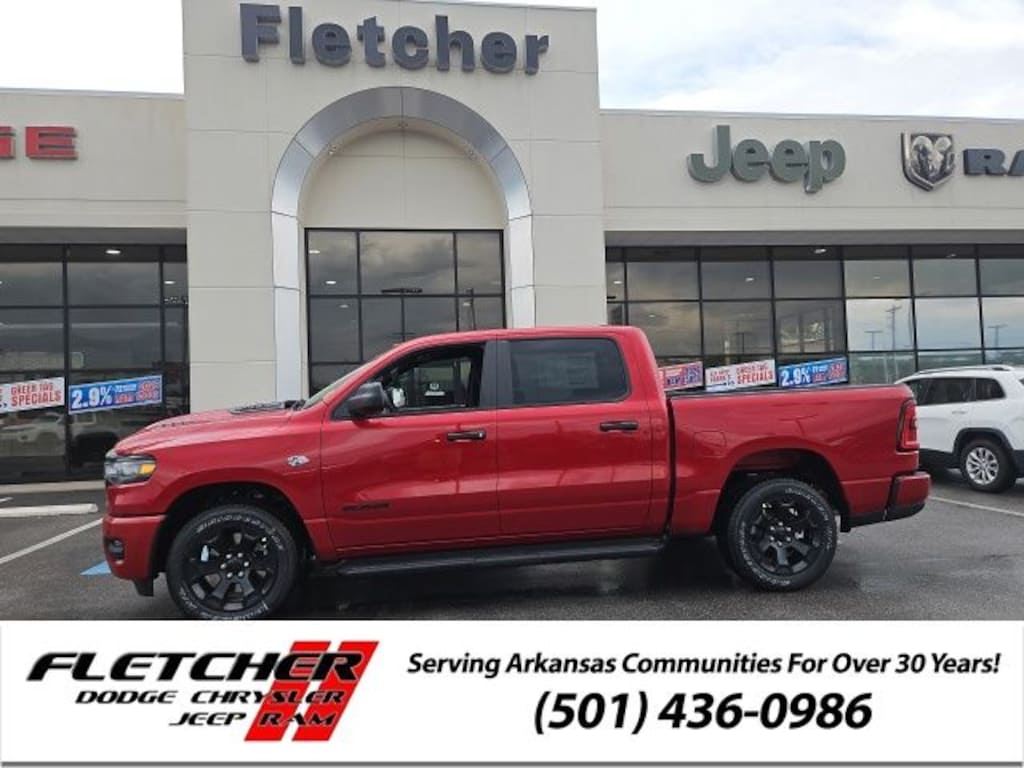 New 2026 Ram 1500 EXPRESS CREW CAB 4X4 5'7 BOX Pickup