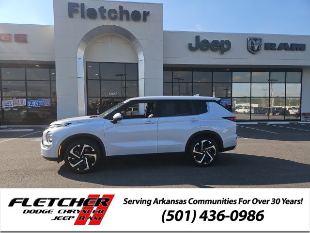 2024 Mitsubishi Outlander SE