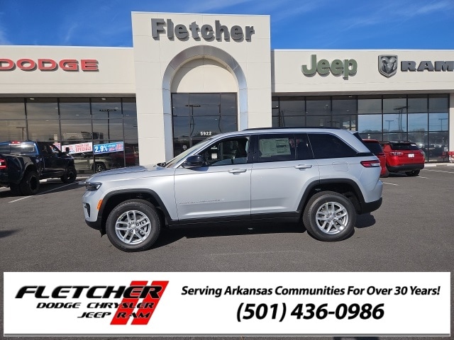 2025 Jeep Grand Cherokee Laredo's photo