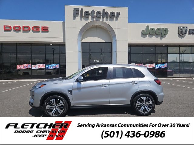 2025 Mitsubishi Outlander Sport's photo