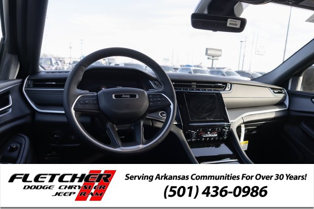 Used 2025 Jeep Grand Cherokee SUV